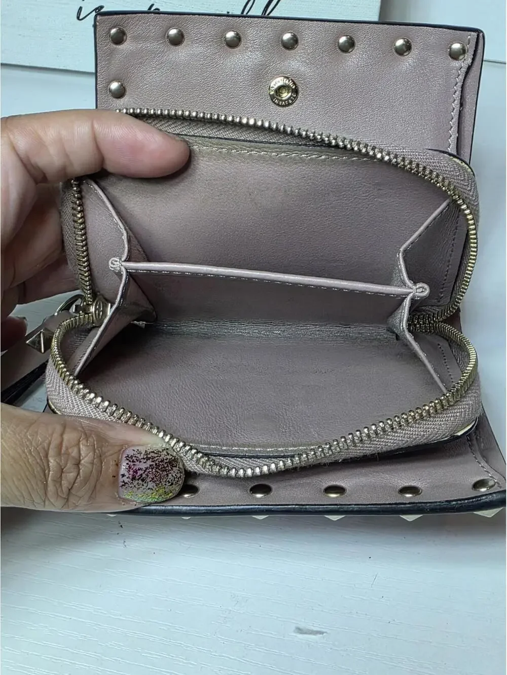 Valentino Garavani Rockstud Bifold Wallet Leather Pink Beige
